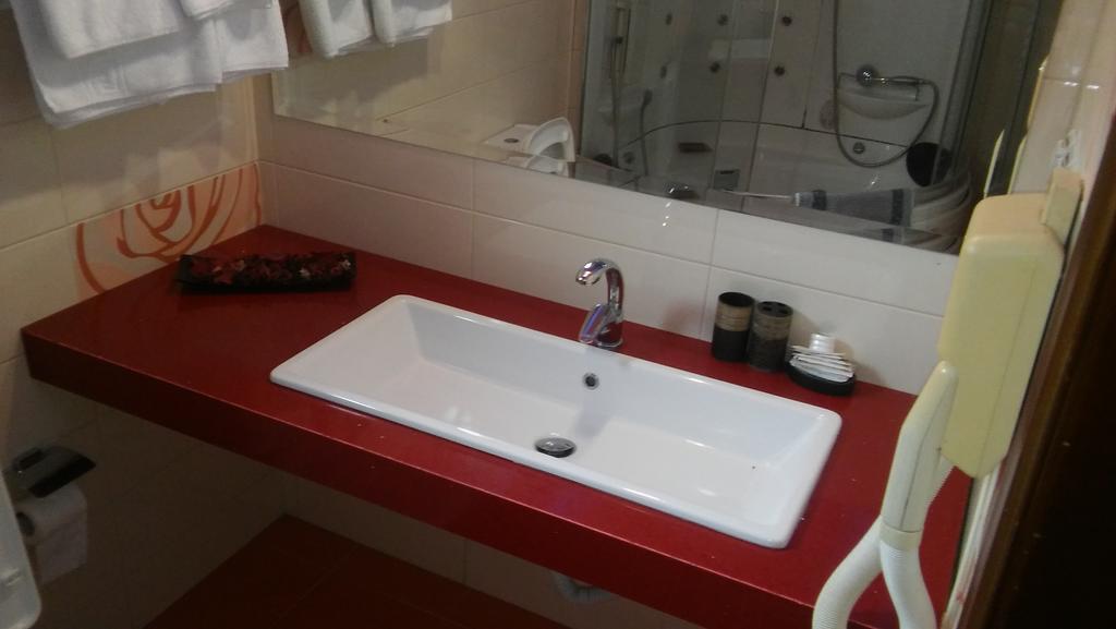 Nefeli Hotel Kozáni Kültér fotó